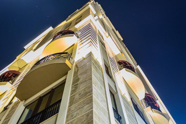 Sistemele de fațade pentru hoteluri: aspecte esențiale